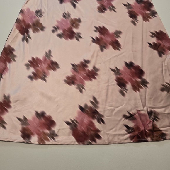 WEWOREWHAT Slip Skirt In Blush Pink Floral Size 6 - Picture 9 of 13